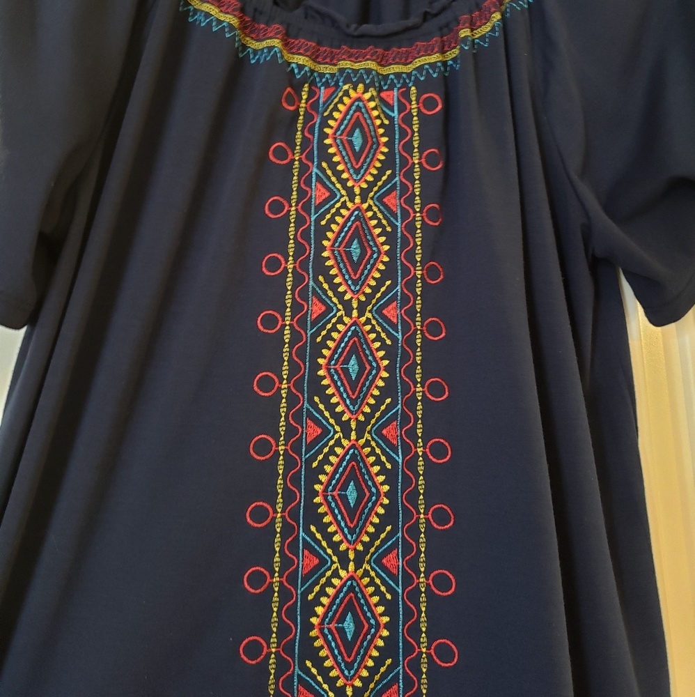 Embroidered Shirt - Picture 2 of 3